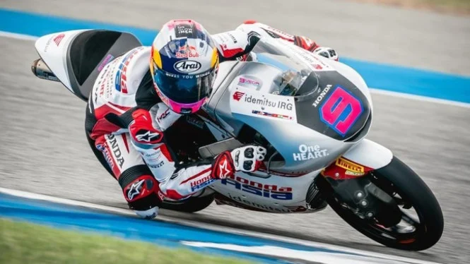 Motor Terbelah Dua: Veda Ega Gemparkan Moto3, Conor McGregor Comeback!