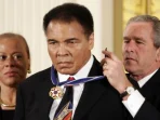 Muhammad Ali Gemparkan Amerika: Kisah Legendaris Dua Syahadat