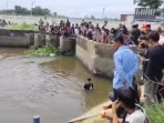 Panitia Kurban Tenggelam Saat Bersihkan Jeroan Sapi di Sungai