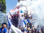 pawai-juara-persib-macetkan-kota-manajemen-minta-maaf-65881 Pawai Juara Persib Macetkan Kota, Manajemen Minta Maaf