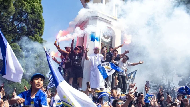 Pawai Juara Persib Macetkan Kota, Manajemen Minta Maaf