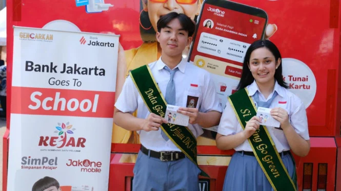 Pelajar SMAN 28 Semangat Ikuti Program KEJAR Bank Jakarta untuk Budaya Menabung