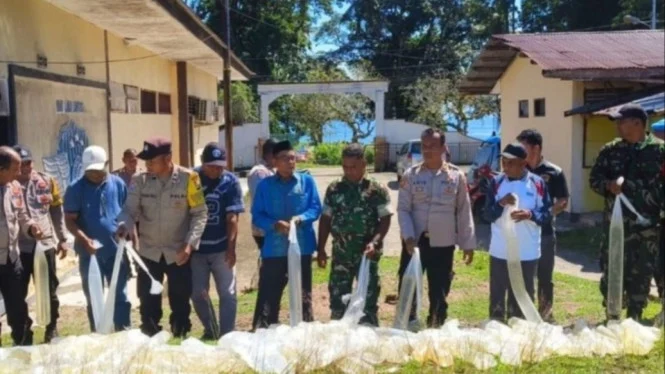Pemusnahan 500 Liter Sopi Sitaan untuk Mencegah Gangguan Kamtibmas