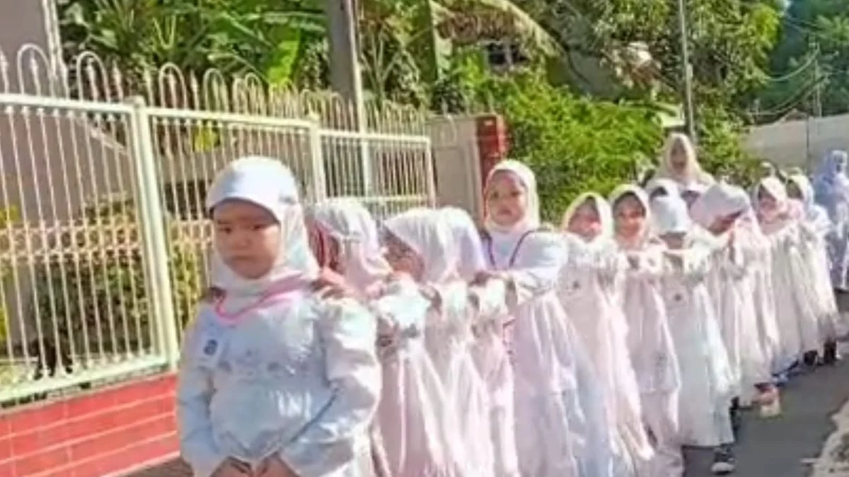 Pengenalan Manasik Haji TK PUI Haurgeulis: Tanamkan Nilai Ibadah