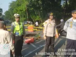 Pengendara Dialihkan ke Jalur Lain Akibat Jalan Lenteng Agung Ambles Parah
