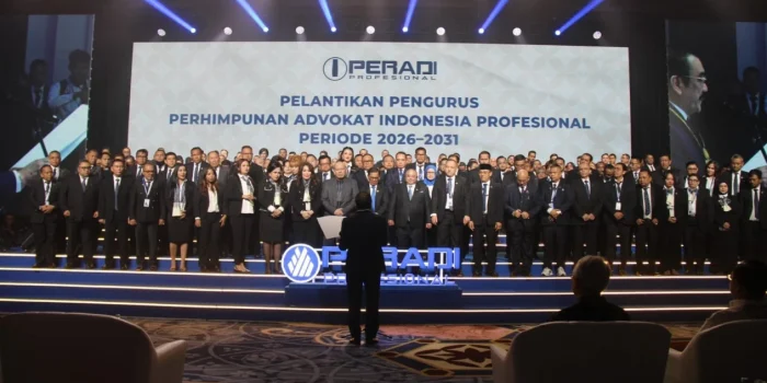 Pengukuhan Peradi Profesional Menetapkan Standar Baru Profesi Advokat di Era Hukum Modern