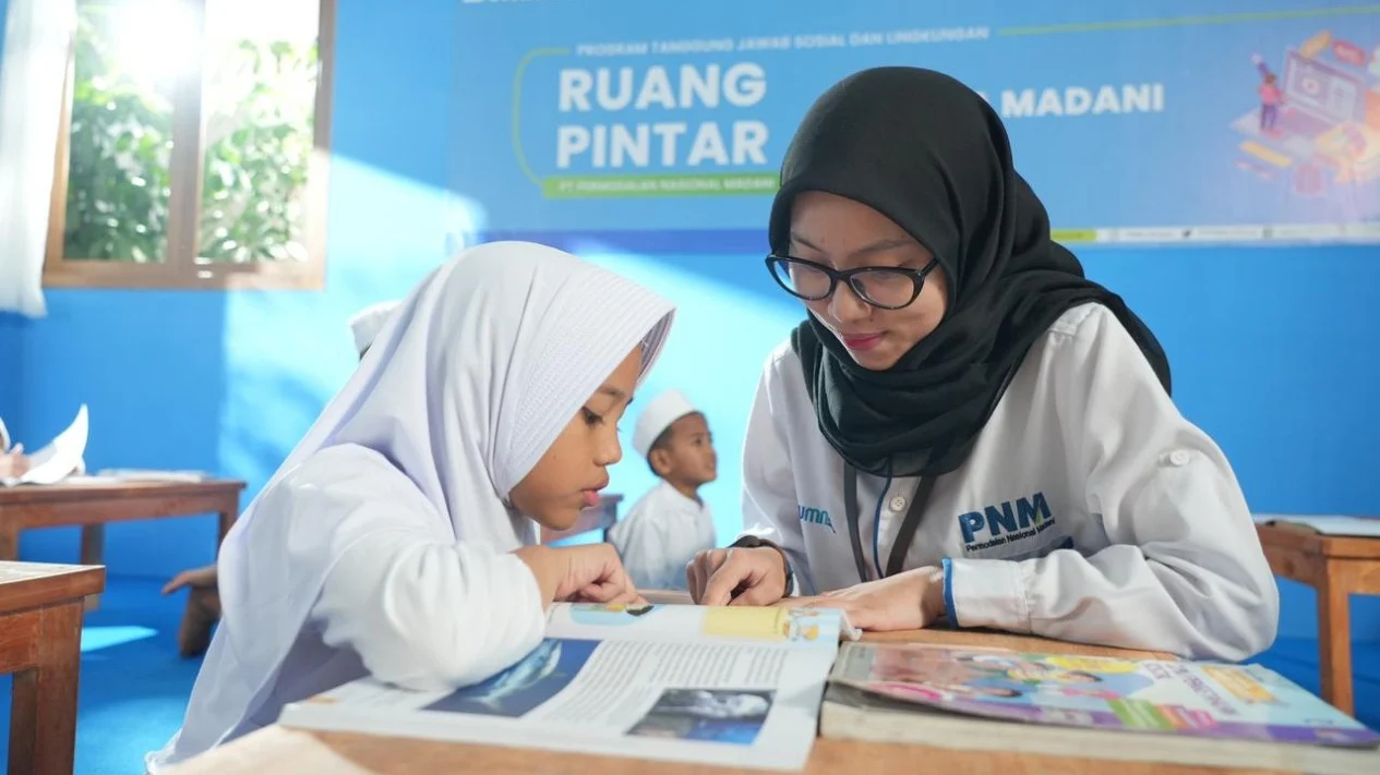 Perluas Akses Pendidikan Melalui Beasiswa dan Ruang Pintar di Daerah Terpencil