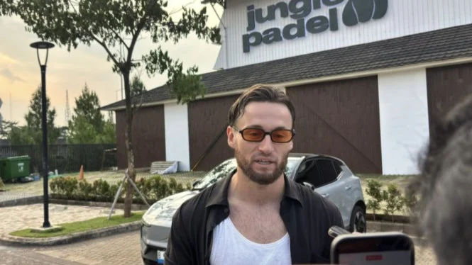 Persib Bandung Permalukan Persija, Marc Klok Beri Bonus untuk Adam Alis