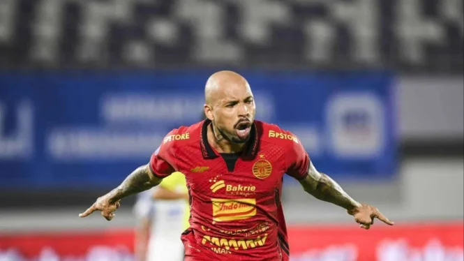Persija Bangkit, Persik Jadi Korban Amukan Almeida