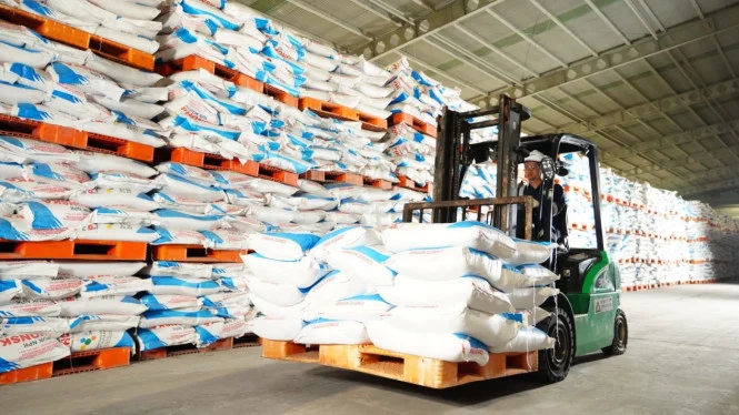 Petrokimia Gresik Pastikan Stok Pupuk untuk Musim Tanam 2026