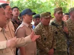 Prabowo Ajak Jenderal TNI Bintang 4 dan 3 Bernyanyi untuk Warga Miangas