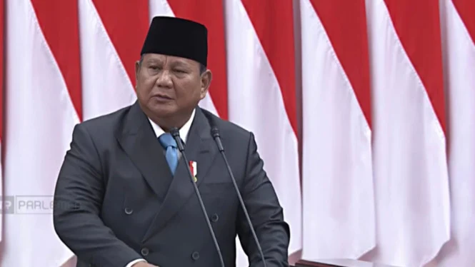 Prabowo: Ekonomi Naik, Kemiskinan Bertambah, Kelas Menengah Turun