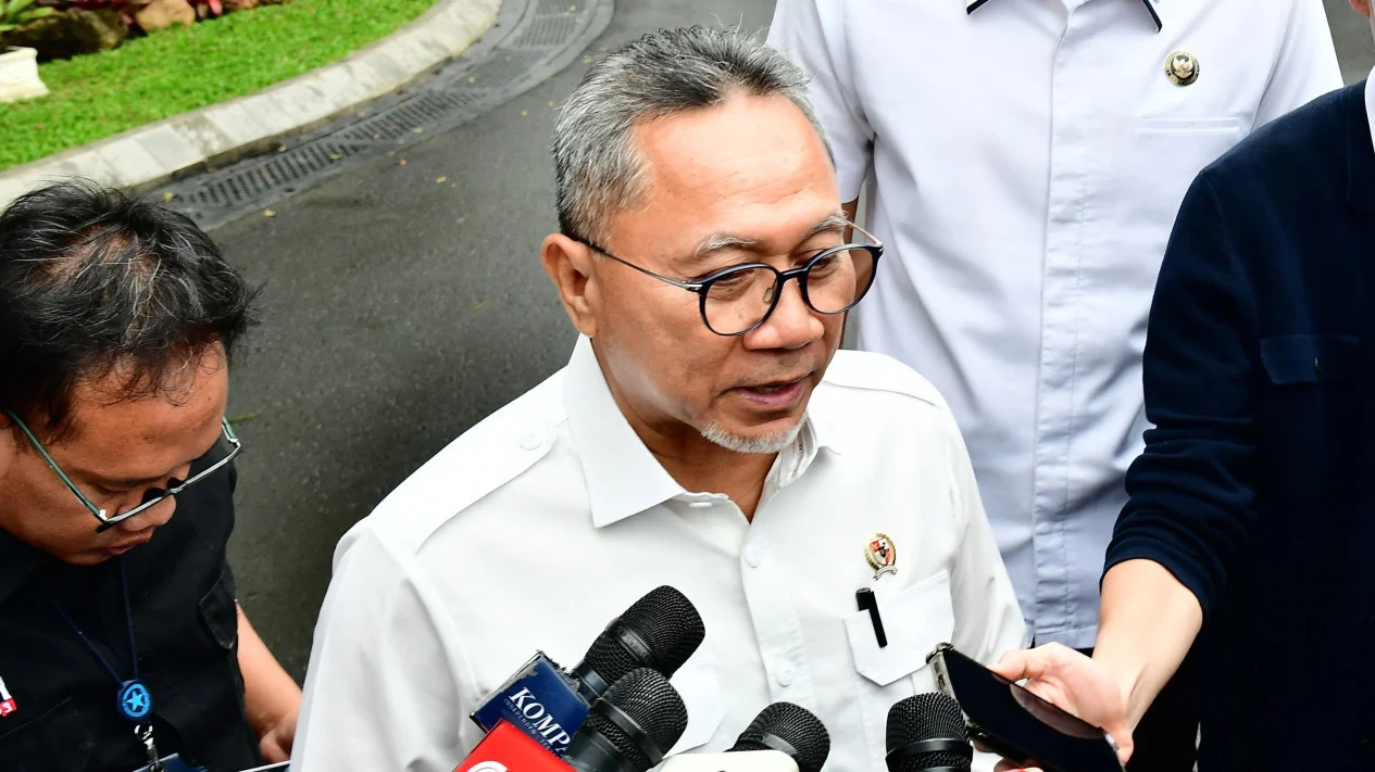 Prabowo Khawatirkan Sampah Tumpuk Tak Tuntas, Proyek Jalan Baru Dua Sejak 11 Tahun