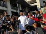 Prabowo Salat Id di Paris, Pejabat Negara Beri Tanggapan