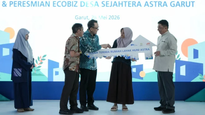 Resmikan EcoBiz Desa Sejahtera, Astra Serah Terima Kunci RLH