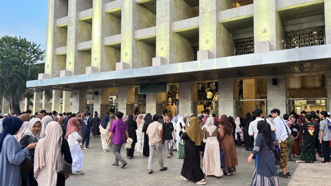 Ribuan Orang Padati Masjid Istiqlal untuk Salat Idul Adha