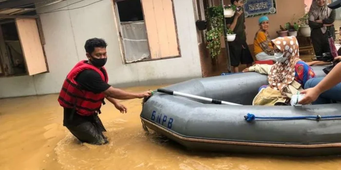 Ribuan Warga Kendari Terkena Dampak Banjir, Ratusan Rumah Terendam