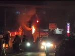 Ricuh Hari Buruh di Bandung: Pembakaran Pos Polisi dan Penangkapan Sejumlah Orang