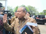 Rupiah Anjlok: Desakan Mundur Perry Warjiyo Gubernur BI