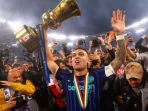 Suasana Ruang Ganti Inter Milan: Candaan Dumfries dan Bangganya Lautaro Martinez Usai Juara Coppa Italia