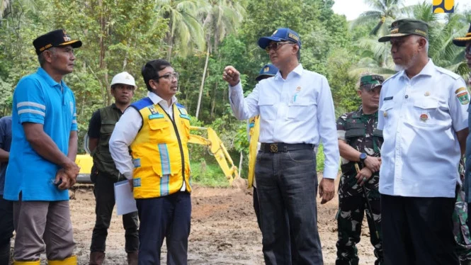 Tangani Banjir Tanah Datar, Kementerian PUPR Gerak Cepat