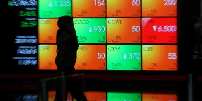 Tekanan pada IHSG Diprediksi Berlanjut Setelah Anjlok ke 6.900-an
