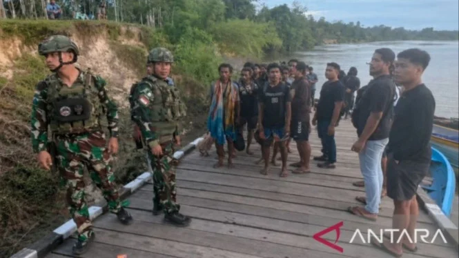 TNI Selamatkan 44 Warga Papua Pegunungan dari OPM