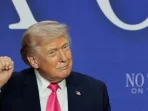 Trump Akui Pasok Senjata ke Oposisi Iran untuk Picu Kerusuhan