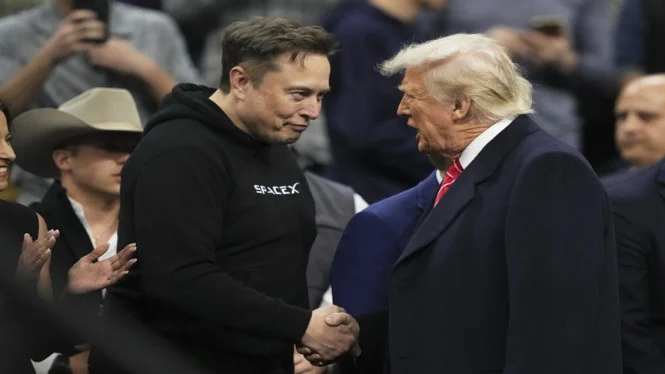 Trump Gandeng CEO Ternama ke China, Termasuk Elon Musk dan Tim Cook
