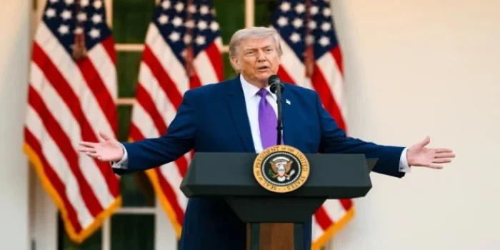 Trump Panggil Kabinet Saat Negosiasi Iran, Ada Apa?