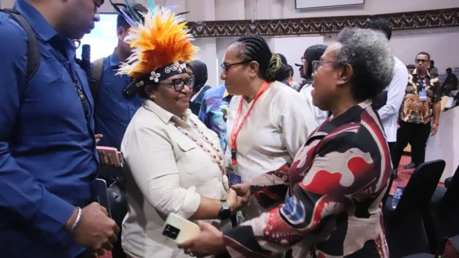 Wamendagri Apresiasi Konferensi Strategis Papua untuk Perkuat Pembangunan Kearifan Lokal