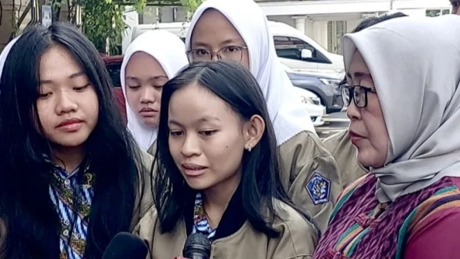 Wapres Gibran Bagikan Trik Public Speaking dan Debat untuk Siswa SMAN 1 Pontianak