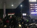Antrean Pertalite SPBU Indramayu: Pertamax Lengang