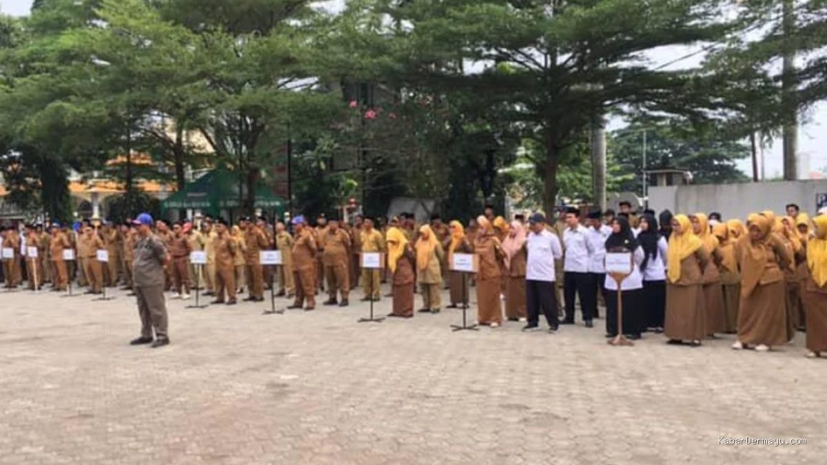 Apel Kecamatan Haurgeulis Perkuat Sinergi, Camat Tekankan Disiplin & Pelayanan