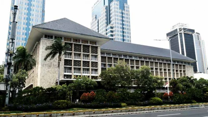 BI, Pemerintah Perkuat Rupiah: Ekonom Nilai Kebijakan Tepat
