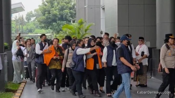 Detik-detik Dokter Tifa Ditangkap Saat Akan Ujian S3, Mobilnya Diapit Empat Kendaraan Polisi