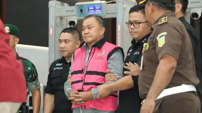 Eks Wakil BGN Lodewyk Pusung Tersangka Korupsi, Harta Rp60,5 Miliar Terungkap.