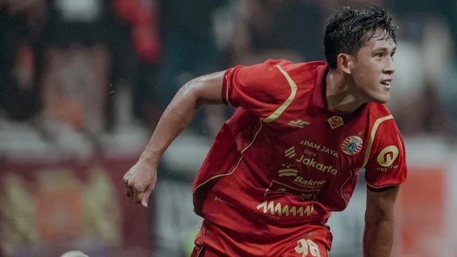 Eksel Runtukahu: 10 Bulan di Persija, Langsung Dipanggil Timnas Indonesia