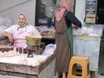 Harga Bahan Pokok Krangkeng Indramayu Naik: Beras & Minyak Stabil
