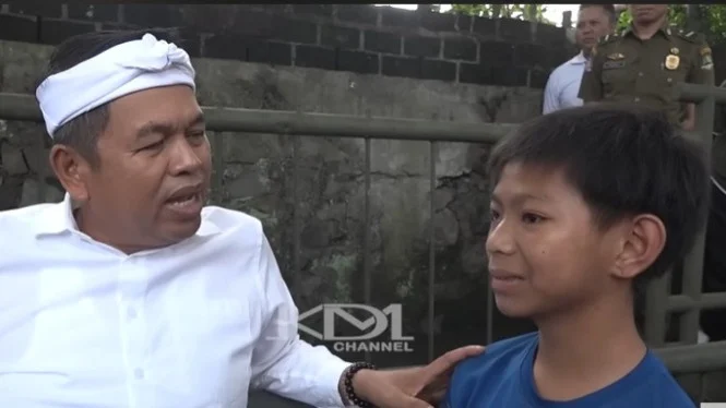 Kisah Pilu Anak Penjual Rempeyek yang Ditinggal Ayah, Dedi Mulyadi Turun Tangan