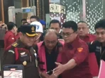 Kronologi Penangkapan Dadan Hindayana yang Sudah Diborgol dan Mengenakan Rompi Tahanan