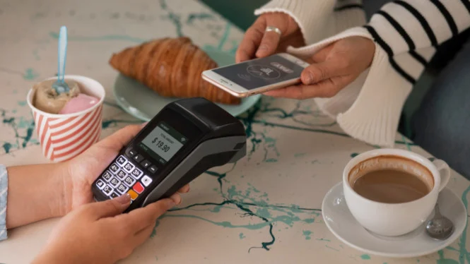 Mantan TKI Sukses Bisnis Mini ATM, Buka Lapangan Kerja Lampung