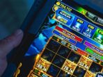 Menkominfo Jelaskan Motif Pelaku Judol Spamming Komentar di Medsos