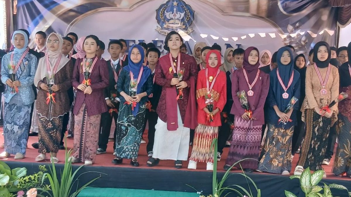 Pelepasan Siswa & Kenaikan Kelas SDN 1 Haurgeulis: Haru & Bangga
