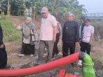 Petani Sukra Indramayu Terima Bantuan Pompa Air Kementan RI