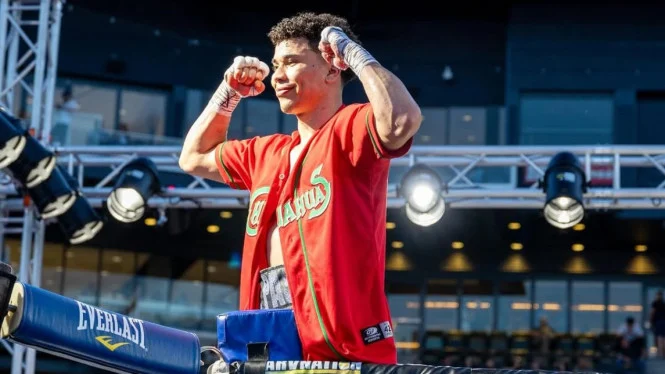 Petinju 44-0 Ancaman Rekor Floyd Mayweather: Terancam Hilang