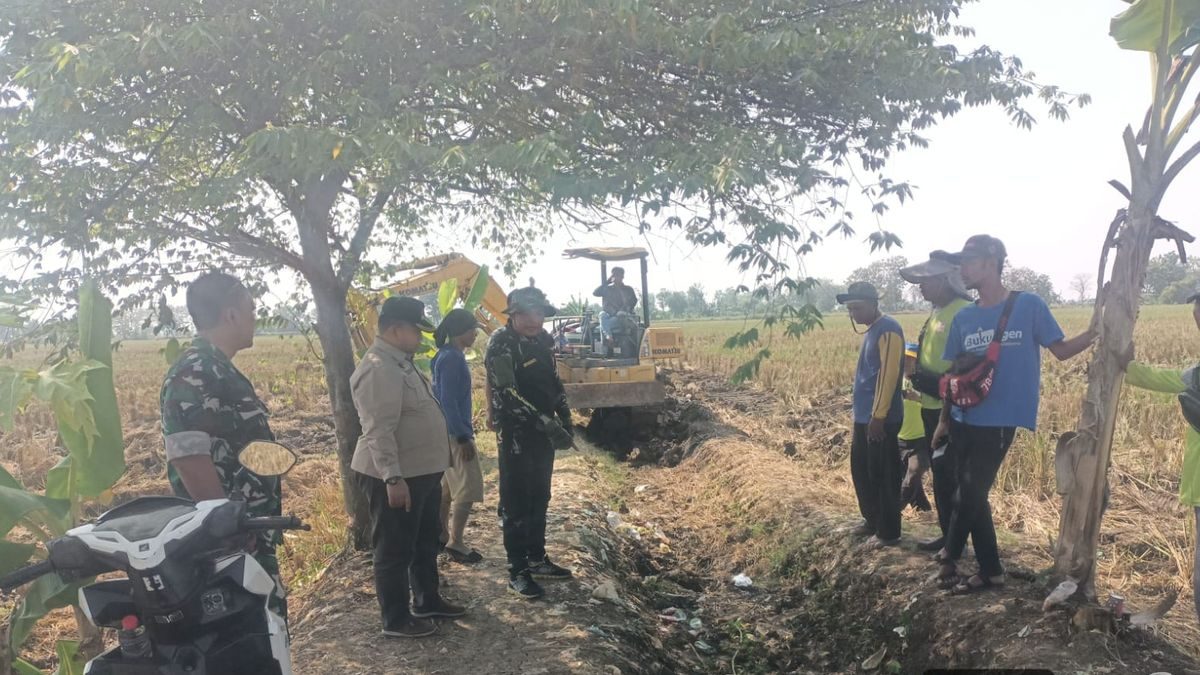 Program Padat Karya: Pantau Penyaluran Dana Desa Tepat Sasaran oleh Peltu Rudiyanto