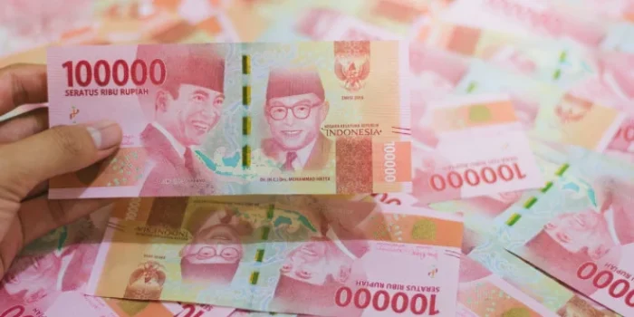Rupiah Menguat: Cadangan Devisa Mei Turun, Harga Minyak Naik