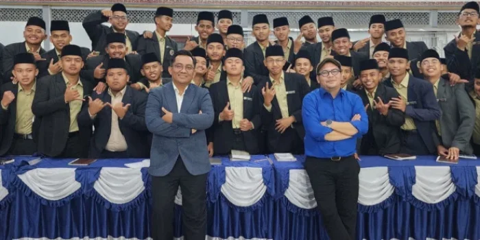 Santri Gontor Kelas 5 dan 6 Dibekali Wawasan Hukum dan Bijak Bermedia Sosial