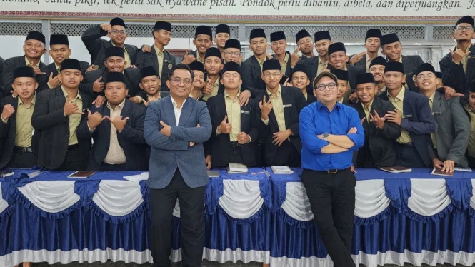 Santri Gontor Kelas 5 dan 6 Dibekali Wawasan Hukum dan Bijak Bermedia Sosial